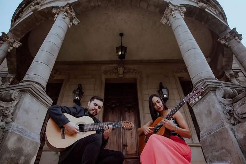 “Santa Milonguita” con “Amor de Tango” en “Pueblo Viejo”