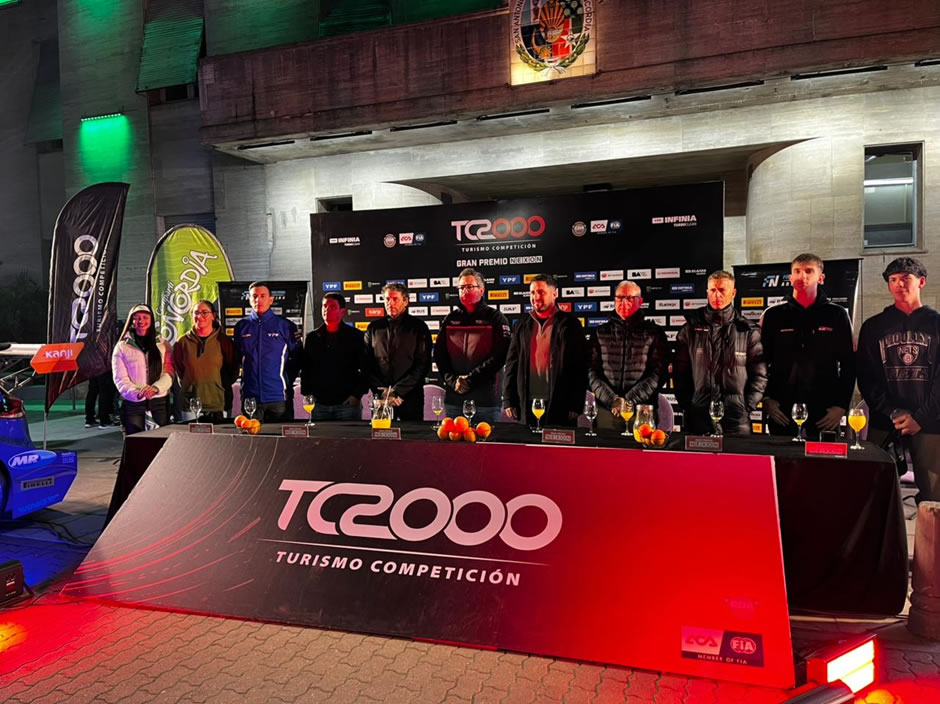 Con pilotos y autoridades, se presentó el Gran Premio Nexon de TC2000 y Fórmula Nacional en Concordia