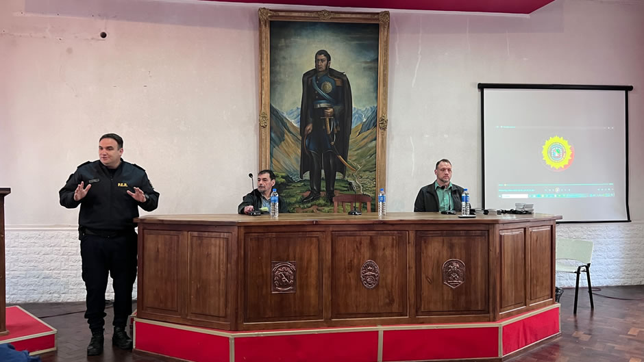 Capacitación internacional contra el crimen organizado: Concordia recibió al Departamento de Seguridad Diplomática de la Embajada de EE.UU.