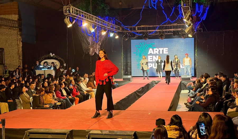 Feliciano brilló con su tradicional desfile en la Expo Produce Moda 2025