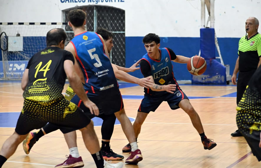 Tiempo para uno más: Ferro venció a Capuchinos y habrá tercer partido en la Final del Asociativo de básquet