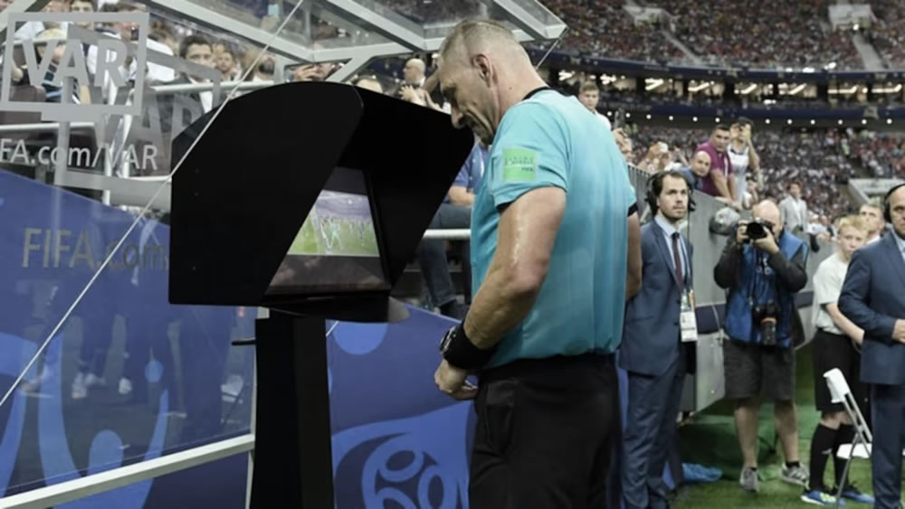 Cambios en el fútbol argentino: Los árbitros comunicarán sus desiciones por autoparlantes y no habrá más alcanzapelotas