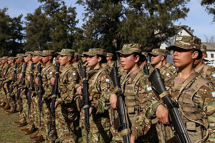 Aumentaron los sueldos de las Fuerzas Armadas