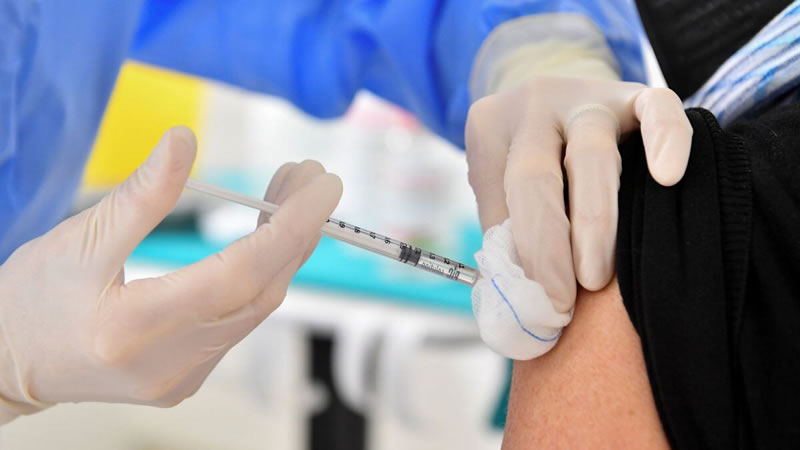 Mendoza: Los padres que no vacunen a sus hijos podrían recibir multas de $300.000 y hasta ser detenidos