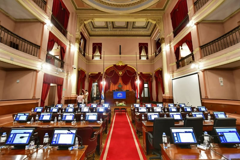 Inteligencia Artificial en los Parlamentos: Entre Ríos se capacita sobre buenas prácticas en el uso de nuevas tecnologías