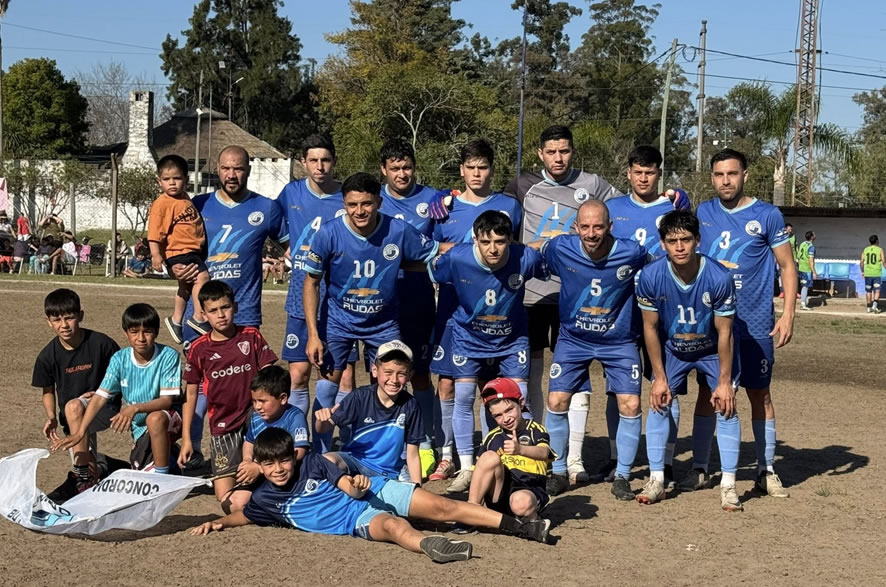 Salto Grande y Juventud Unida ganan y no dan tregua en la pelea por el liderato de la Divisional B local