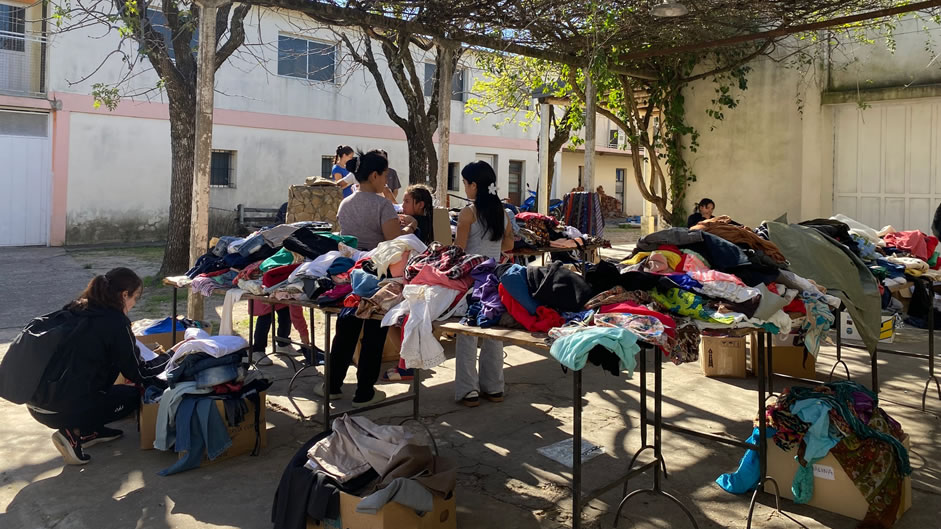 Desde Cáritas contaron cómo trabajan día a día y qué necesitan con urgencia para seguir ayudando