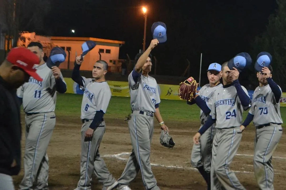 Luciano Biondi, tras ser campeón con la U23 de sóftbol de Argentina: “Jugar con la selección es hermoso”