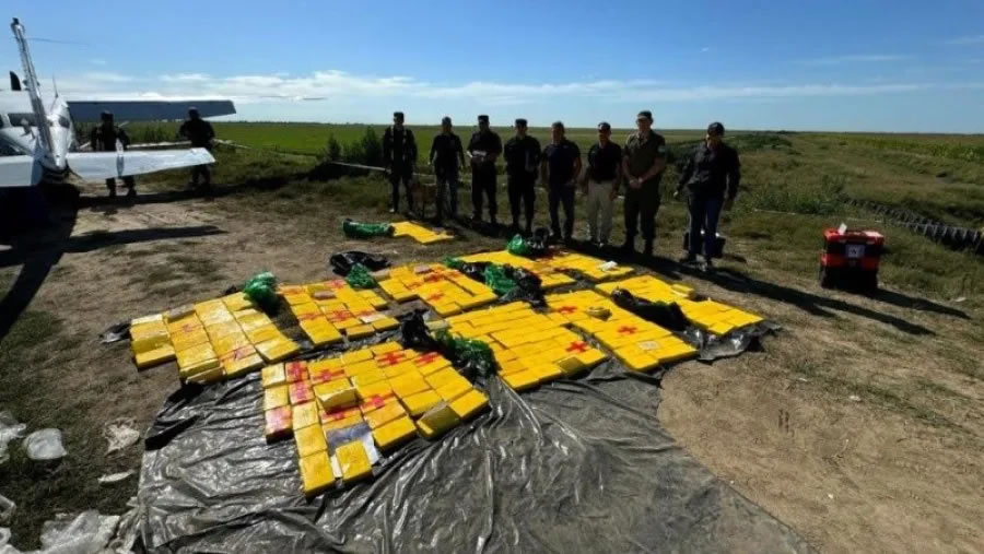 Condenan y expulsan del país a la Miss Bolivia que aterrizó con 359 kilos de cocaína en Ibicuy