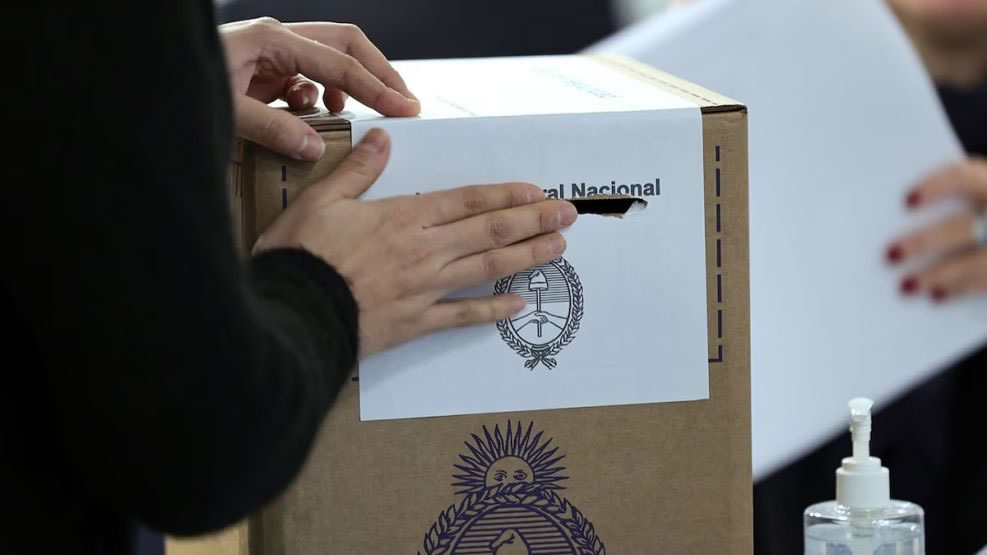 Boleta única: «El 90% tardó tres minutos en votar desde que le pidieron el DNI»