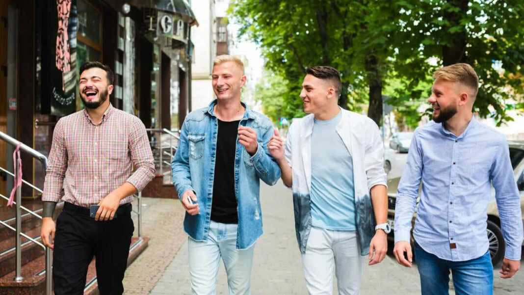 Un estudio revela que los amigos que se insultan en broma son un 300% más honestos y leales