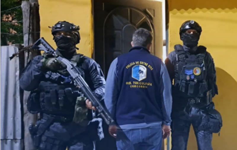 Detienen a cuatro personas tras desarticular un punto de venta de droga