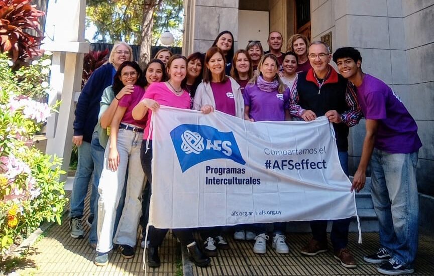 AFS celebra 70 años de intercambio cultural con una plantación simbólica de árboles autóctonos en el Naranjal de Pereda