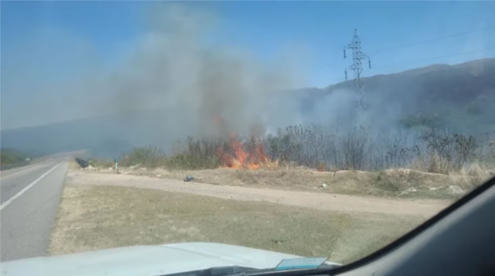 Continúa la alerta máxima por riesgo de incendios forestales en casi todo el país