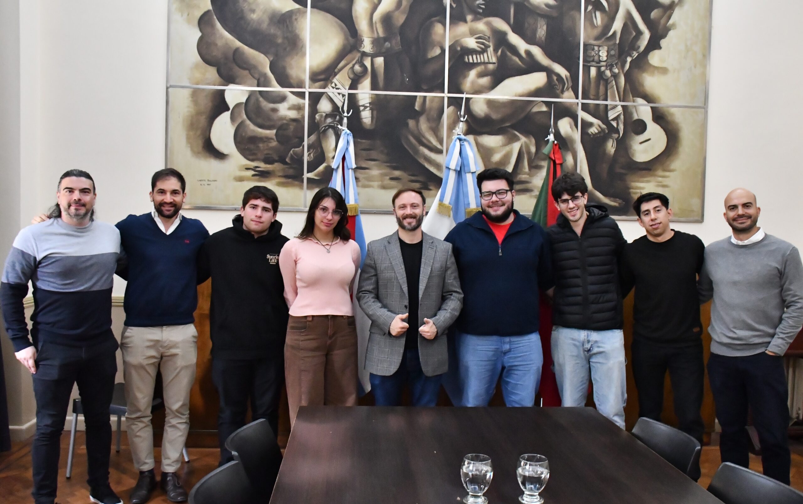 El Intendente Azcué recibió a los estudiantes ganadores del “Rally Latinoamericano de Innovación 2025”