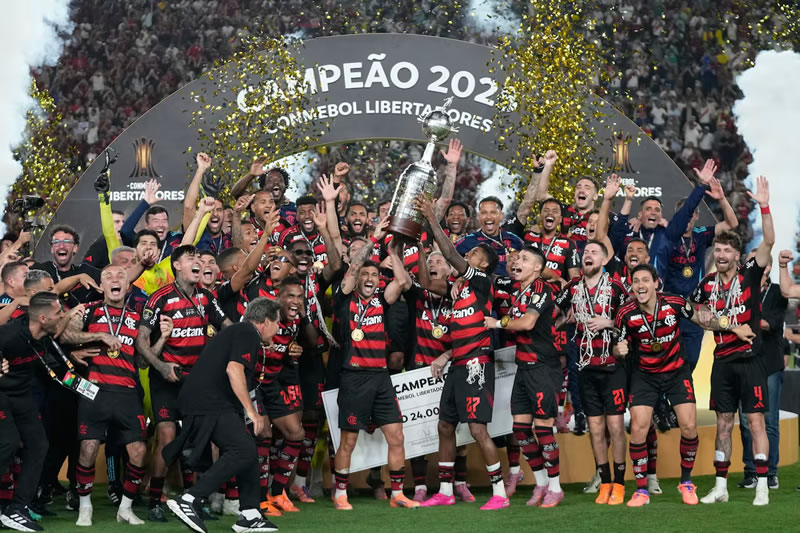 Flamengo venció 1-0 a Palmeiras en Perú y se consagró campeón de la Copa Libertadores por cuarta vez en su historia