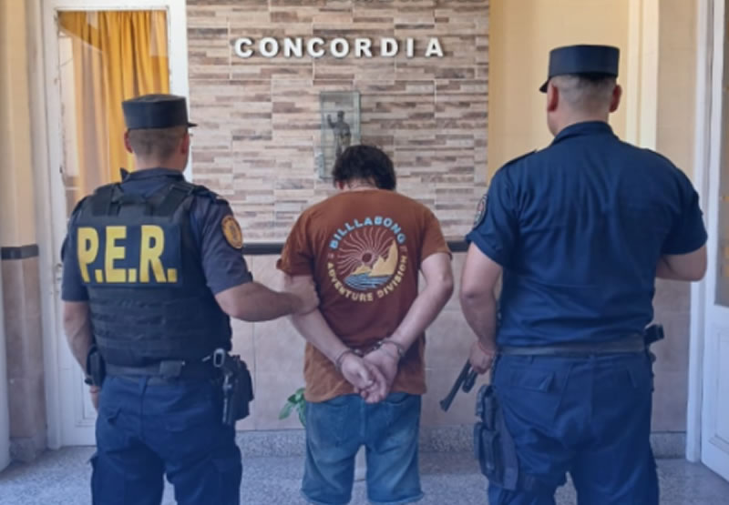 Detuvieron a un hombre tras agredir a una mujer y violar una restricción judicial
