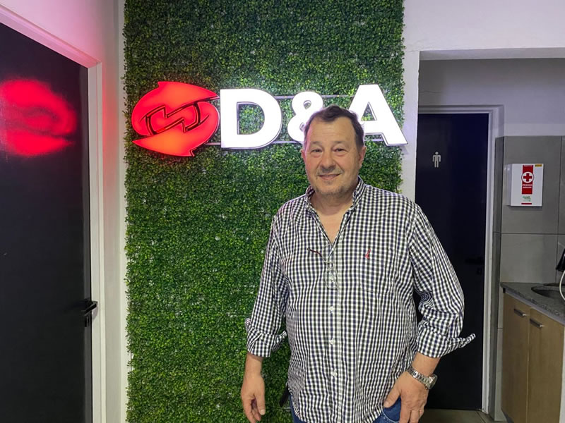 DYA distribuciones: “Esto comenzó con mis padres, con un almacén; y ver lo que se construyó, ver que mis hijos quieren seguir me da fuerzas todos los días”