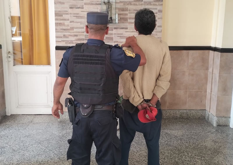 Fue detenido tras haber sido sorprendido robando cableado público