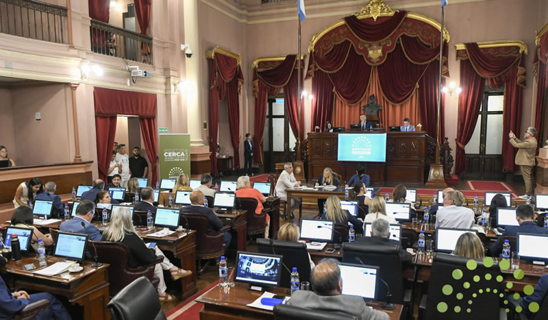 Diputados aprobó el nombre ‘Gobernador Uranga’ para una escuela de la provincia