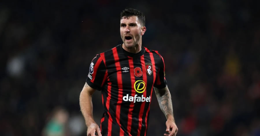 El concordiense Senesi alcanzó una marca histórica en la Premier League