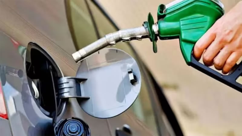 Un hombre fue detenido tras cargar combustible y darse a la fuga sin pagar
