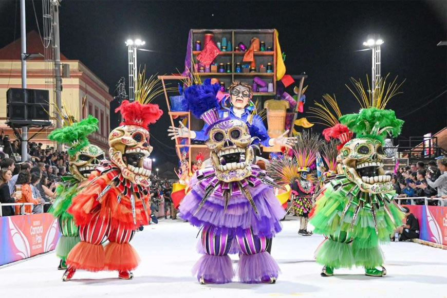 El Carnaval de Gualeguaychú vivió su primera noche, ante “más de 15 mil personas”