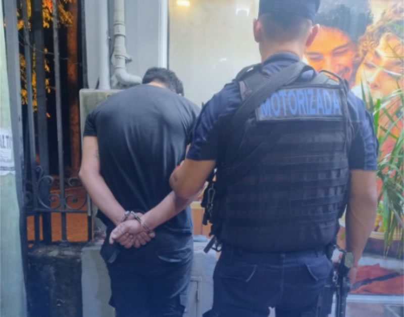 Ingresó a un drugstore de la zona céntrica e intentó robar una cerveza