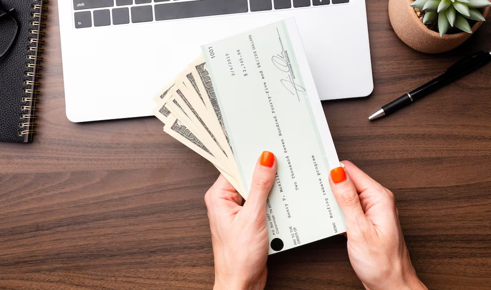 Se triplicó la cantidad de cheques rechazados por falta de fondos en el último año