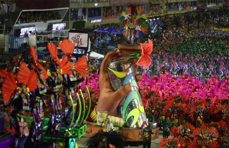 Río de Janeiro se prepara para un carnaval histórico: Podría atraer a 8 millones de personas y batir un récord económico