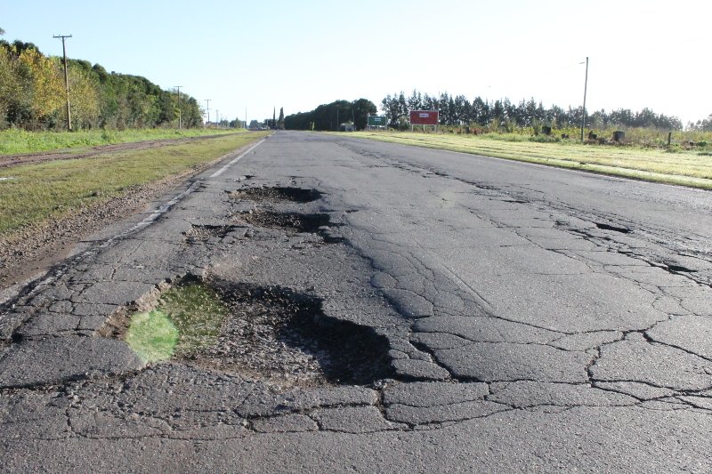 Informe expuso que la ruta nacional A015 está entre las más deterioradas del país
