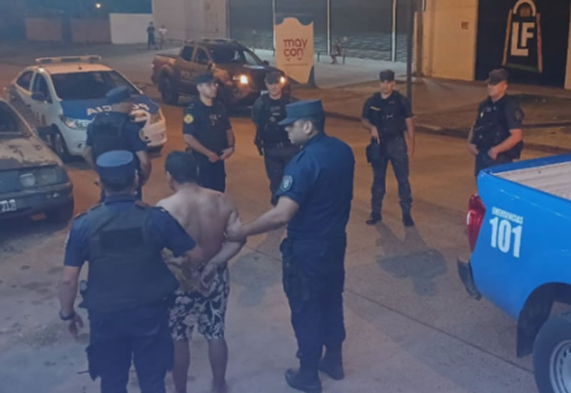 Tras amenazar a su pareja, se atrincheró en su domicilio con un arma blanca y terminó detenido