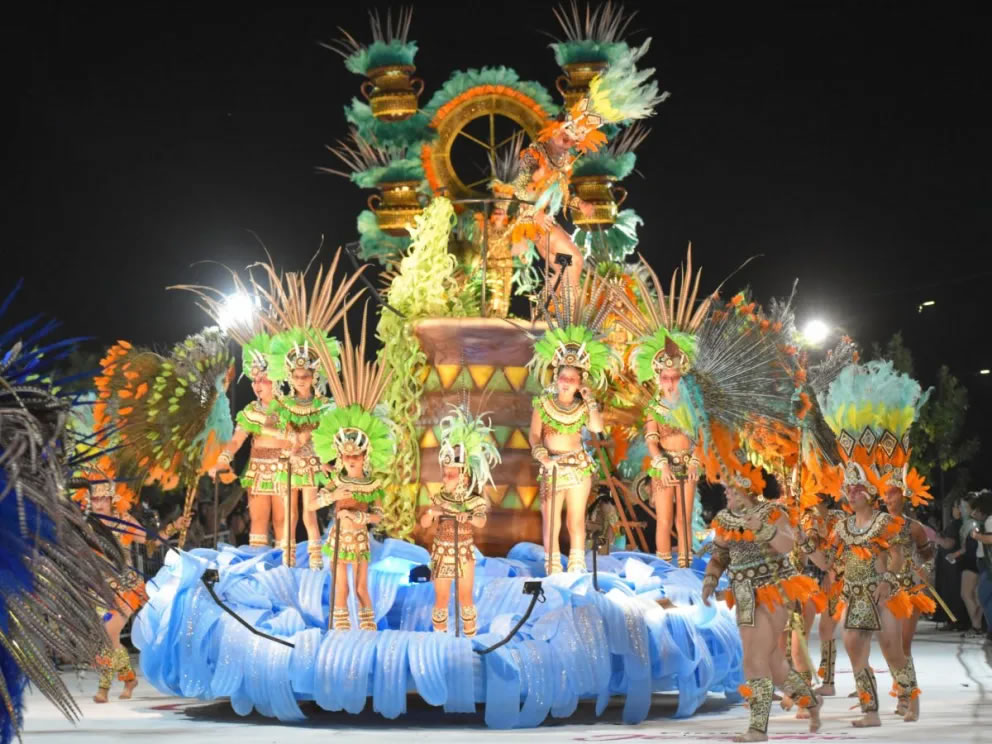 Chajarí: con buen marco de público se vivió la primera noche de los Carnavales 2026