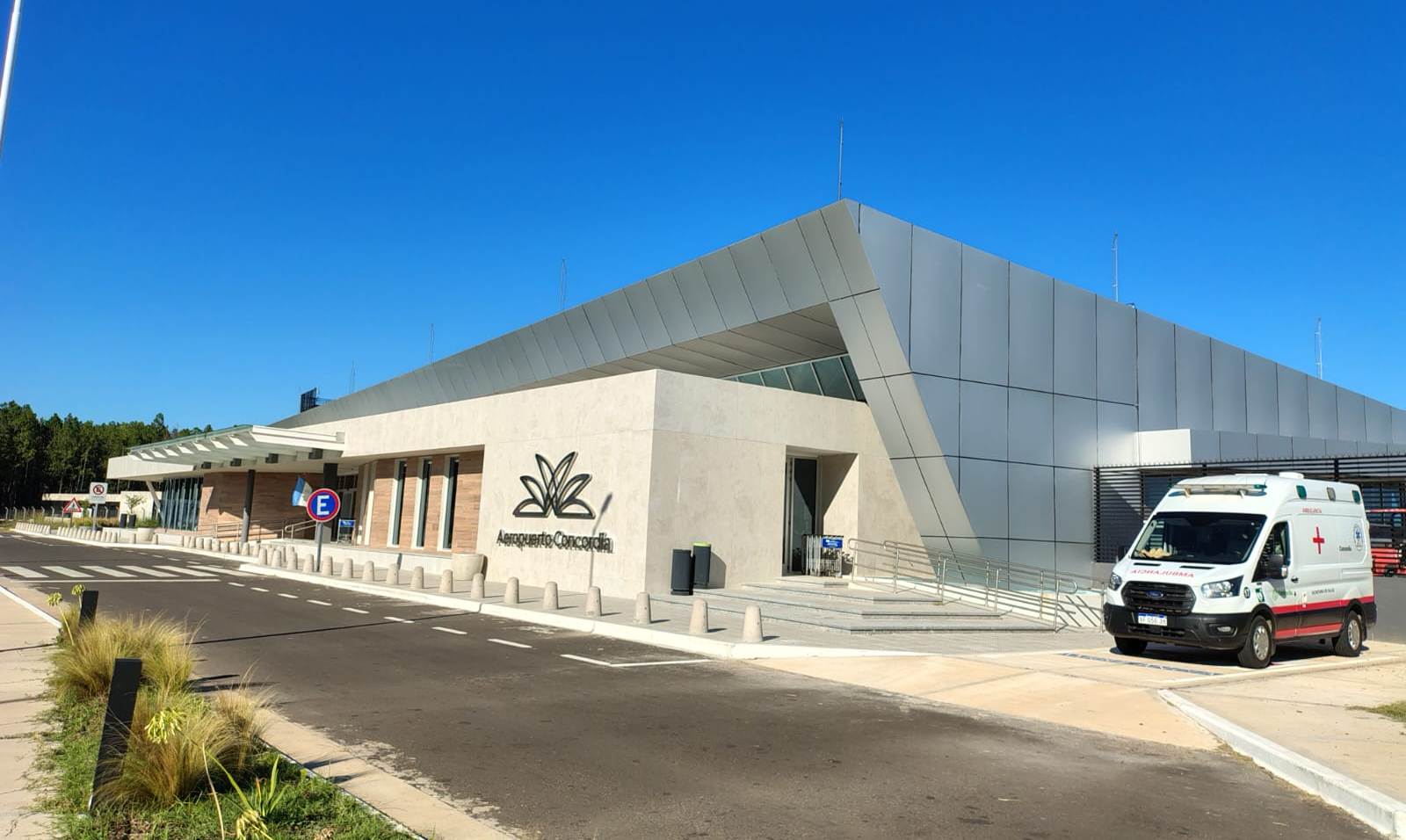 Se prorroga la licitación para la contratación del servicio de limpieza y mantenimiento de espacios verdes, lado aire, del Aeropuerto “J.J. Pierrestegui”