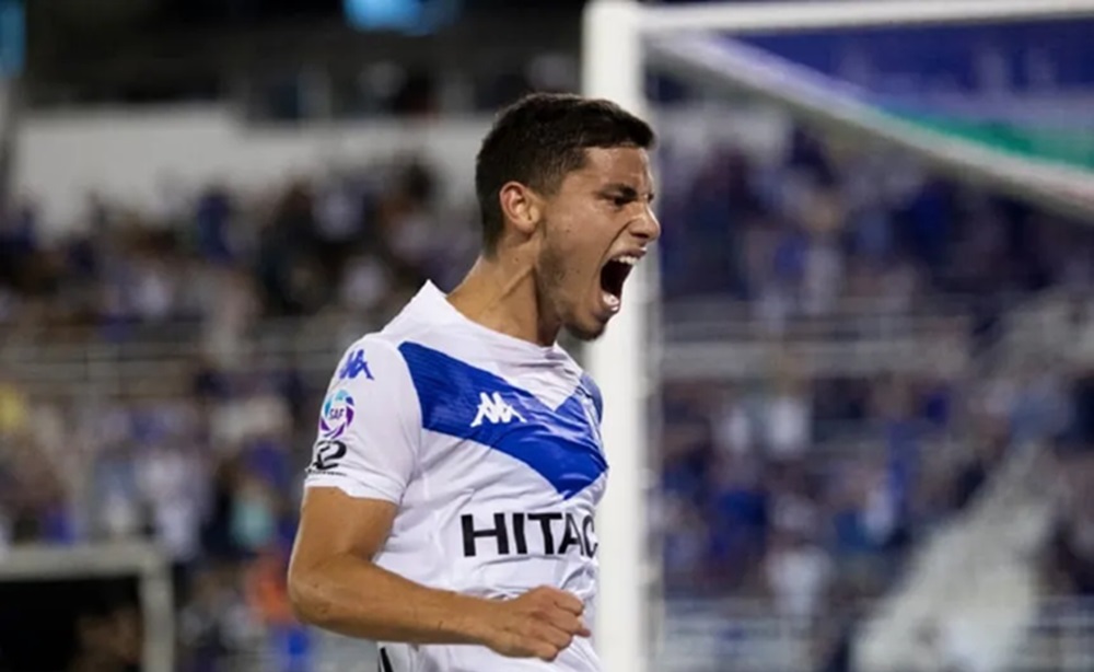El concordiense Robertone llegó al país para sumarse a Vélez: “Estoy muy feliz, en casa”