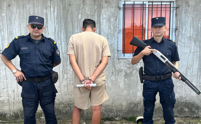 Detuvieron a un sujeto que sustrajo un celular e intentó darse a la fuga