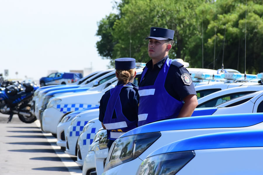 El Gobierno provincial dispuso una mejora salarial para la Policía y el Servicio Penitenciario