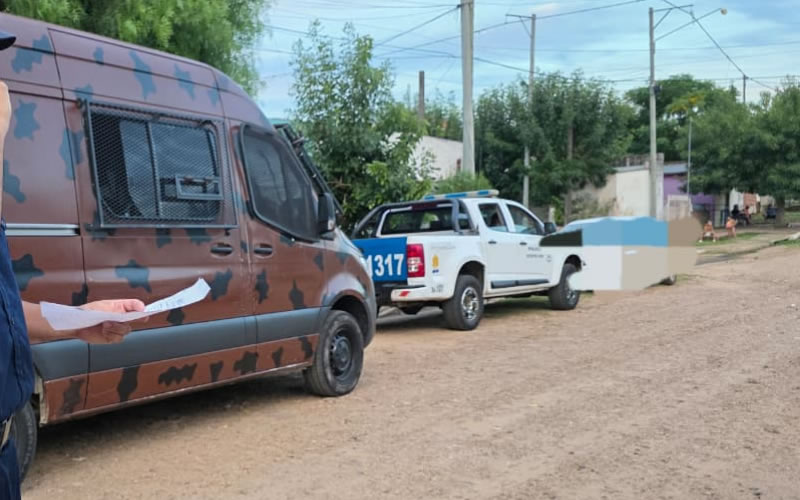 Tras el hurto a un repartidor de agua, allanaron una vivienda y recuperaron un celular