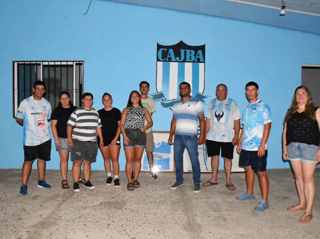 “Es el único club que tenemos en el pueblo y queremos que esté abierto para todos”: la nueva comisión directiva de Alberdi de La Criolla