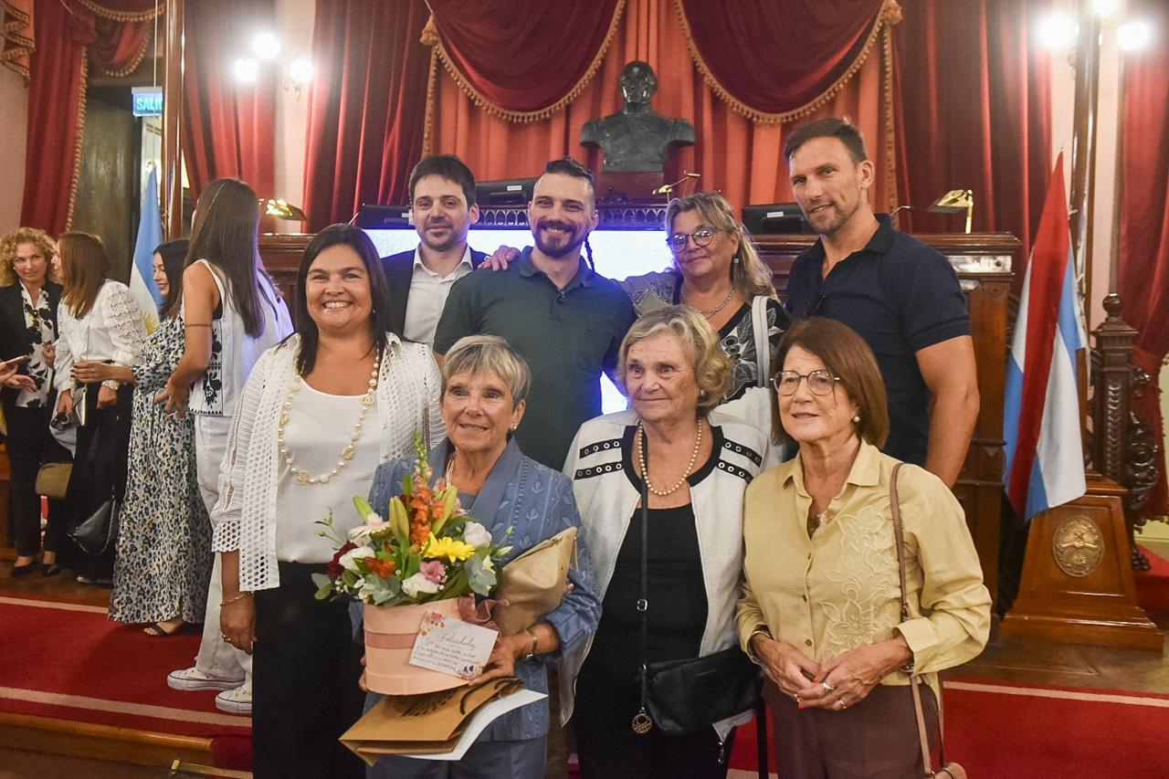 Mes de la Mujer: Homenajean a la concordiense Gloria Warner en Diputados