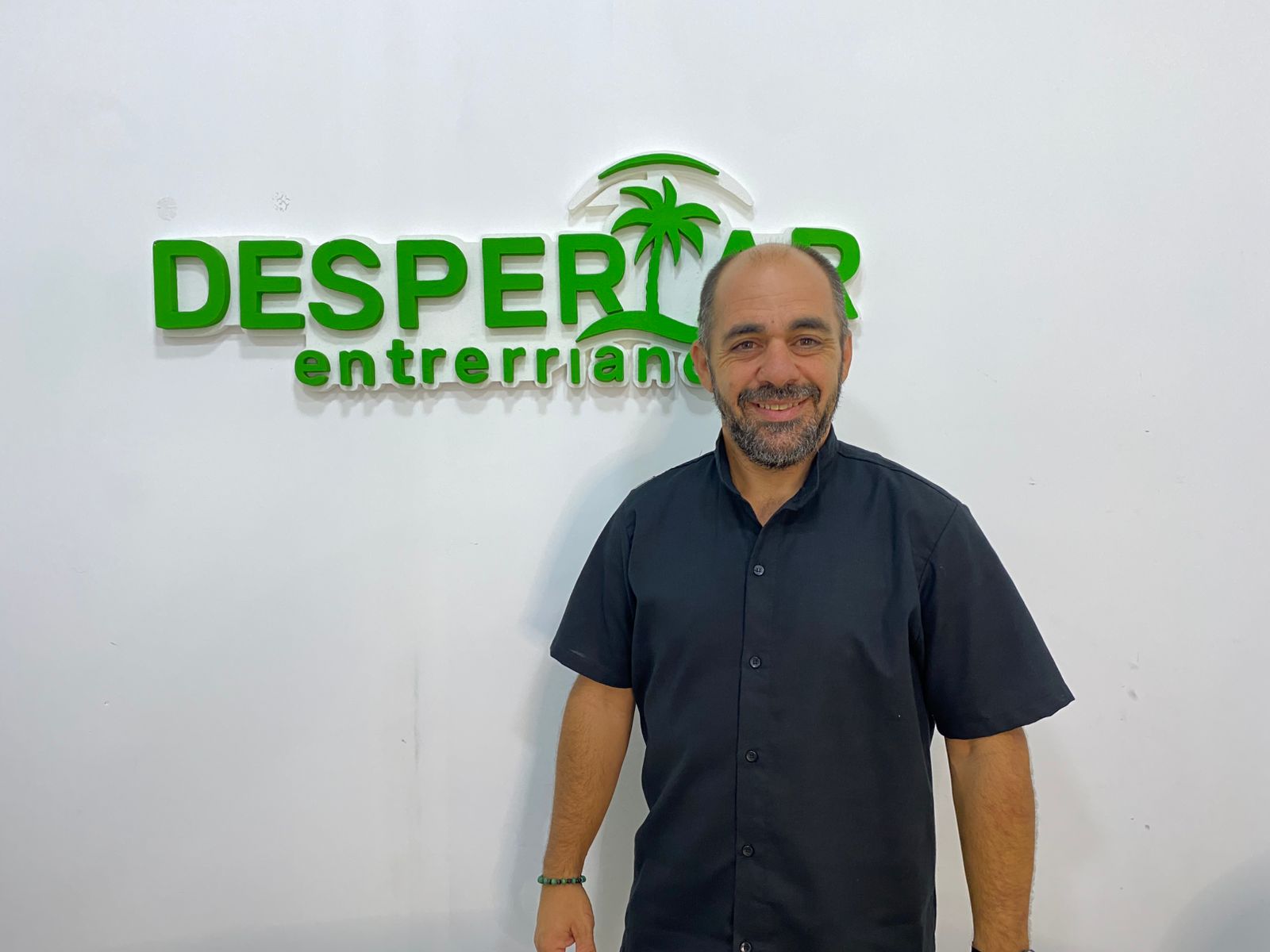 “El periodismo tiene cosas duras, porque trabajás en la calle y te toca ver situaciones difíciles. Pero también tiene satisfacciones muy lindas”: Tito Merini, periodista
