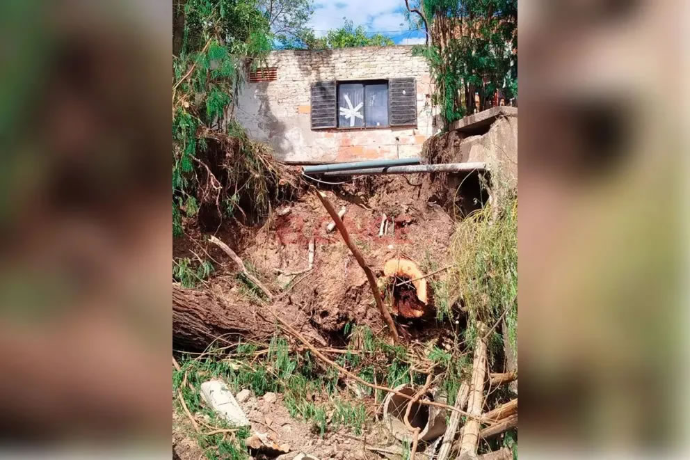 Temporal en Paraná: evacuados, destrozos y fuerte operativo municipal en barrios afectados