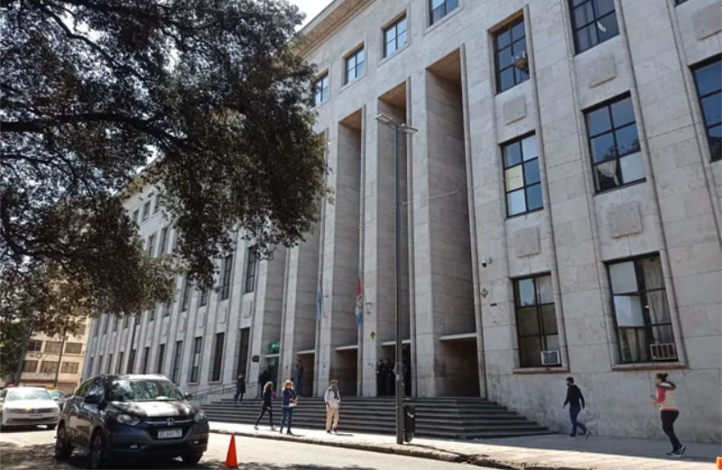 Cuatro años sin ver a su hijo: La justicia intimó a la madre a cumplir el régimen tras una denuncia falsa