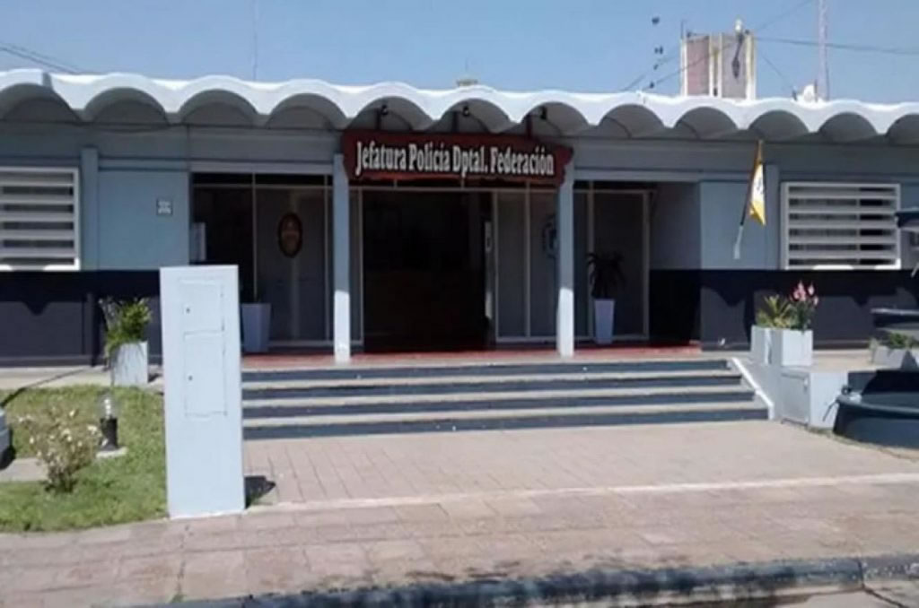 Un joven está grave tras ser apuñalado, golpearon a su pareja embarazada