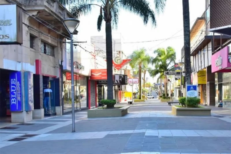 El Municipio aclara la situación con un artista callejero en la Peatonal