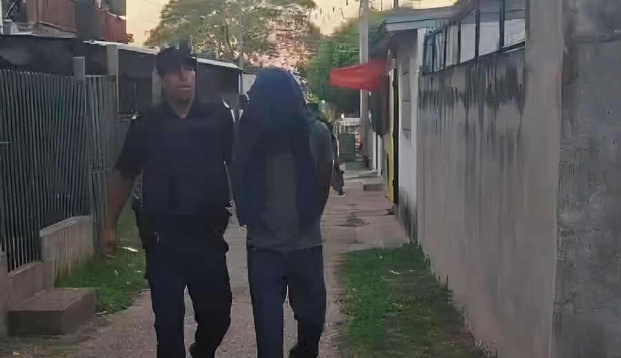 Detuvieron a un vecino del barrio La Bianca que había amenazado a un hombre con un arma de fuego