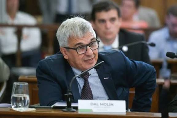 Dal Molín fulminó al PJ: «En 20 años de Kirchnerismo la deuda creció más de 25.000%»