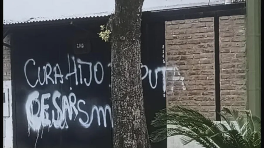 Por un portón electrificado en Paraná: Un niño lucha por su vida tras sufrir una descarga eléctrica
