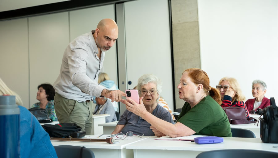 Entre Ríos impulsa capacitaciones para acompañar a personas mayores en el uso de herramientas bancarias