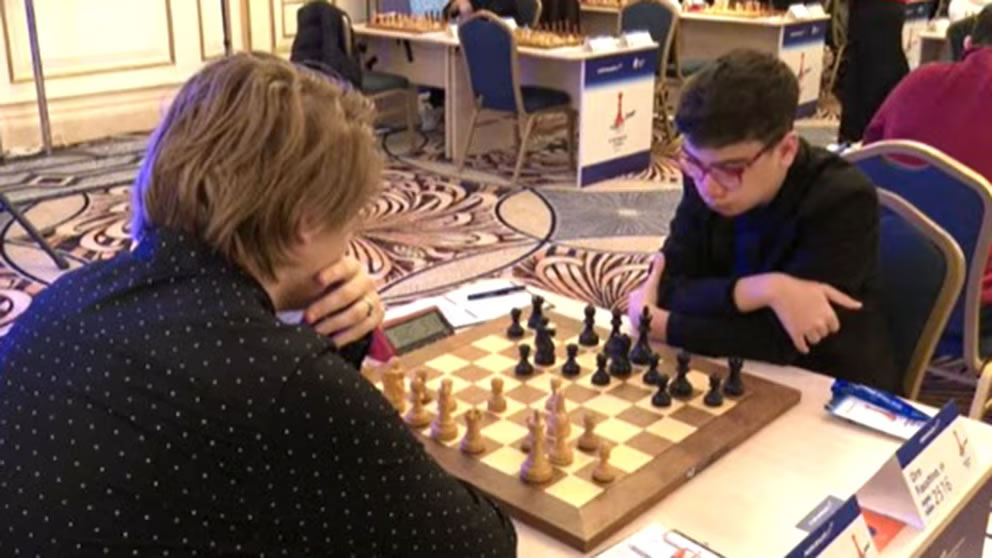 “Locura, desastre”: furor por el particular relato de Faustino Oro de un triunfo en una partida de ajedrez online